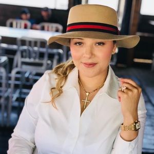 Meet your Posher, Kristin